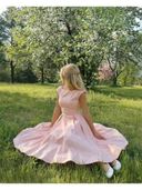 Pink color option, Currently selected