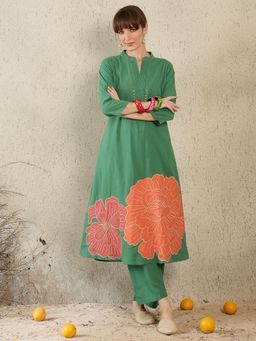 Indo Era - Green Embroidered Straight Kurta With Pant