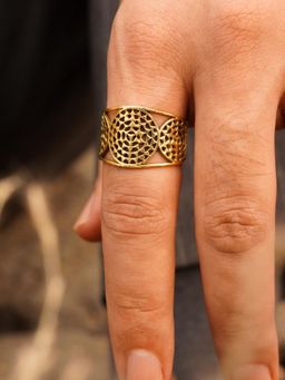 SOUL WORKS - Gold Brass Statement Ring