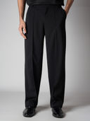Black color option, Currently selected