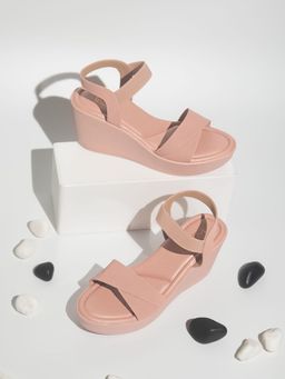 Inc.5 - Solid Peach Wedges