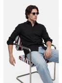 Black color option, Currently selected