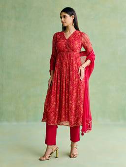 Aarke Ritu Kumar - Women Wine Floral Polyester Kurta and Pant with Dupatta