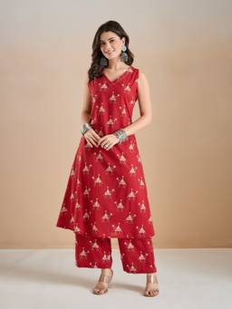 Divena - Women Red Printed Cotton Kurta with Pant