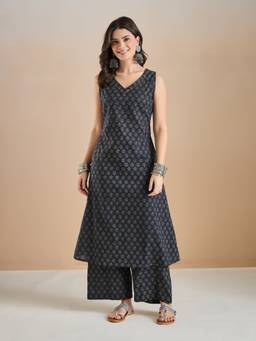 Divena - Women Black Floral Cotton Kurta with Palazzo