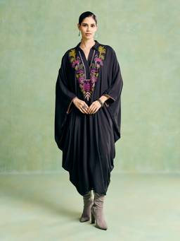 Aarke Ritu Kumar - Women Black Solid/Plain Viscose Kaftan Dress
