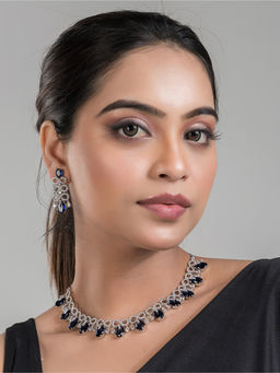 Silk Petalss - Aalaiya Jewellery Set