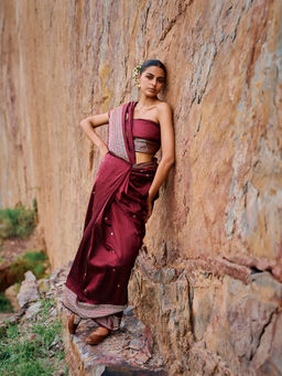 The Whole Nine Yards - Avasa Maroon Saree with Unstitched Blouse