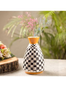 Voncasa - Black & White Ceramic Curvy Vase - Checks, Flower Holder