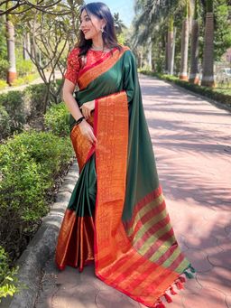 Vastranand - Aura Soft Silk Bottle Green Colour Kanjivaram Saree With Unstitched Blouse