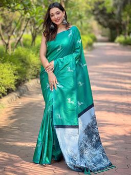 Vastranand - Green Colour Soft Silk Saree With Unstitched Blouse