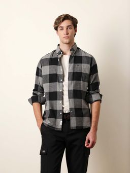 The Bear House - Men Checked Casual Full-Sleeve Shirt