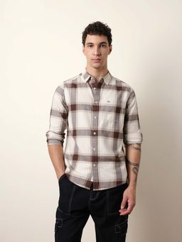 The Bear House - Men Checked Casual Full-Sleeve Shirt
