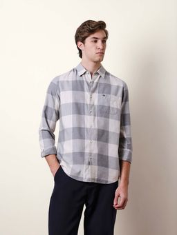 The Bear House - Men Checked Casual Full-Sleeve Shirt