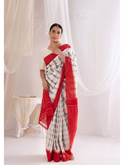 VASTRA RAAG - White Pochampally Double Ikat Handloom Cotton Saree with Unstitched Blouse