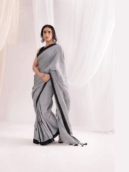 VASTRA RAAG - Grey Handloom Contrast Color Border Pure Mul Cotton Saree with Unstitched Blouse