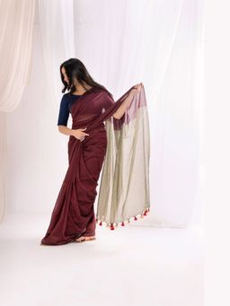 VASTRA RAAG - Maroon Handloom Contrast Color Pallu Pure Mul Cotton Saree with Unstitched Blouse