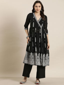 Anubhutee - Women V-Neck Crepe Embroidered Black Anarkali Kurta with Palazzo (Set of 2)