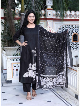 Miravan - Black Floral Kurta with Pant and Dupatta (Set of 3)