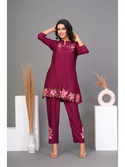 KAFTANIZE - Maroon Embroidered Kurta with Pant (Set of 2)