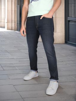 Wrangler - Men Blue Millard Comfort Fit Mid Rise Jeans