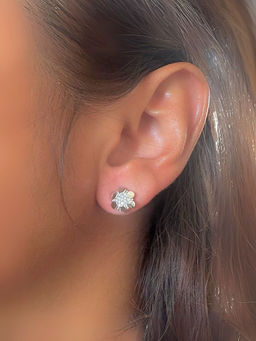 LuxeVogue - Metallic Floral Delight Stud Earrings