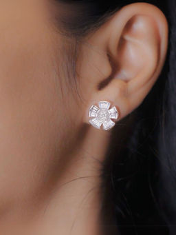 LuxeVogue - Chic Floral Revival Stud Earrings