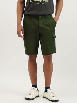 United Colors of Benetton - Green Solid Comfort Fit Cargo Shorts