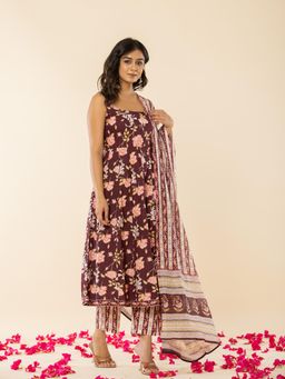 Yufta - Brown Sleeveless Cotton Kurta with Dupatta (Set of 3)