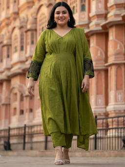 Readiprint - Green Embroidered V-Neck Regular Kurta Pant with Dupatta