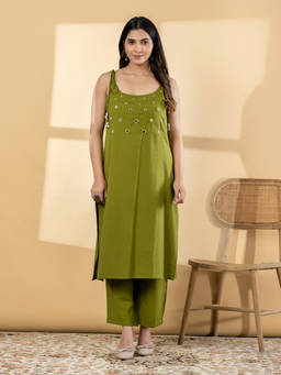Readiprint - Green Solid/Plain Shoulder Straps Regular Kurta with Pant