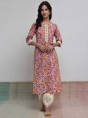 Pink color option, Sold out, Currently selected