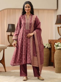 Libas - Mauve Embroidered Mandarin Neck Kurta Pant with Dupatta