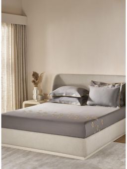 SANSAAR A D'DECOR BRAND LIVE CONSCIOUSLY - Griffin Motifs Soft Bed Sheet with 2 Pillow Covers (King)