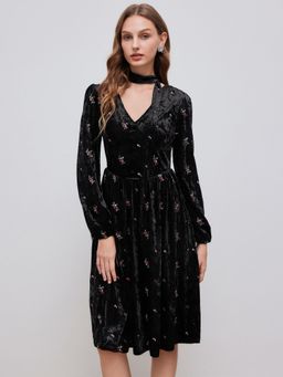 Cider - Velvet V-neck Floral Embroidery Midi Dress With Scarf (Set of 2)