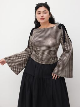 Cider - Boat Neck Gingham Bowknot Ruched Long Sleeve Top Curve & Plus