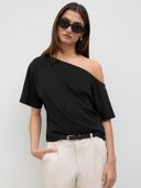 Black color option, Currently selected