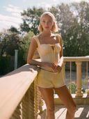 Yellow color option, Currently selected