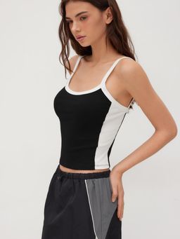 Cider - U-neckline Two Tone Top