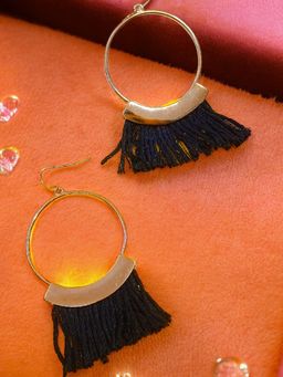 OOMPH - Black Tassel Ring Fashion Earrings