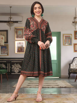 Rustorange - Emerald Green Printed V Neck Knee Length Dress