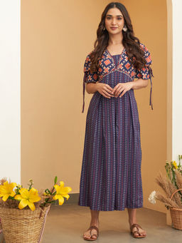 Rustorange - Navy Blue Box Pleated V Neck Maxi Dress