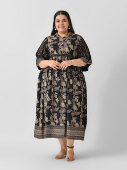 Rustorange - Black Flared Sleeves Maxi Dress with Belt Detail and Pockets - Som