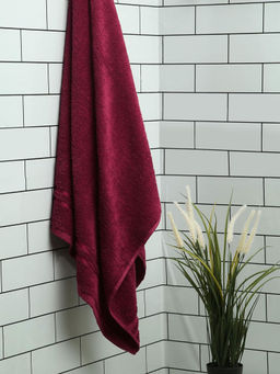 Welspun - Red Cotton Solid Bath Towel