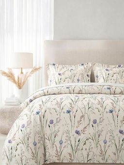 the White Moss - Ivory Microfibre Floral Bedsheet with Pillow Covers