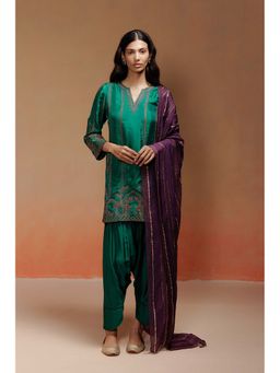 LABEL NAARITI - Maahira Green Kurta with Dhoti Pant and Dupatta