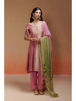 LABEL NAARITI - Ahana Kurta with Pant and Dupatta - Pink
