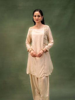 GRASS & SUNSHINE - Women Ivory Drift Kurta with Salwar