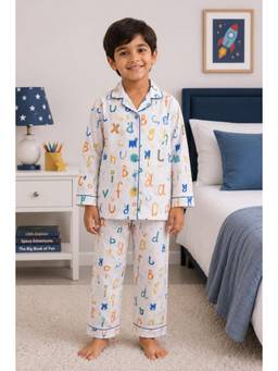 Shopbloom - White Cotton Collar Neck Comfortable Fit Printed Shirt With Pyjama