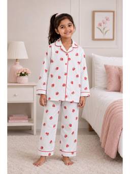 Shopbloom - White Cotton Collar Neck Comfortable Fit Printed Shirt With Pyjama
